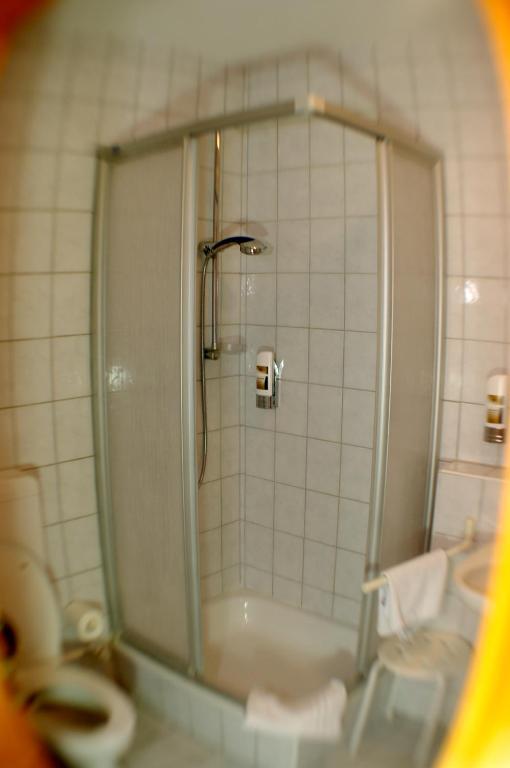 Gasthof Zum Kauzen Оксенфурт Стая снимка